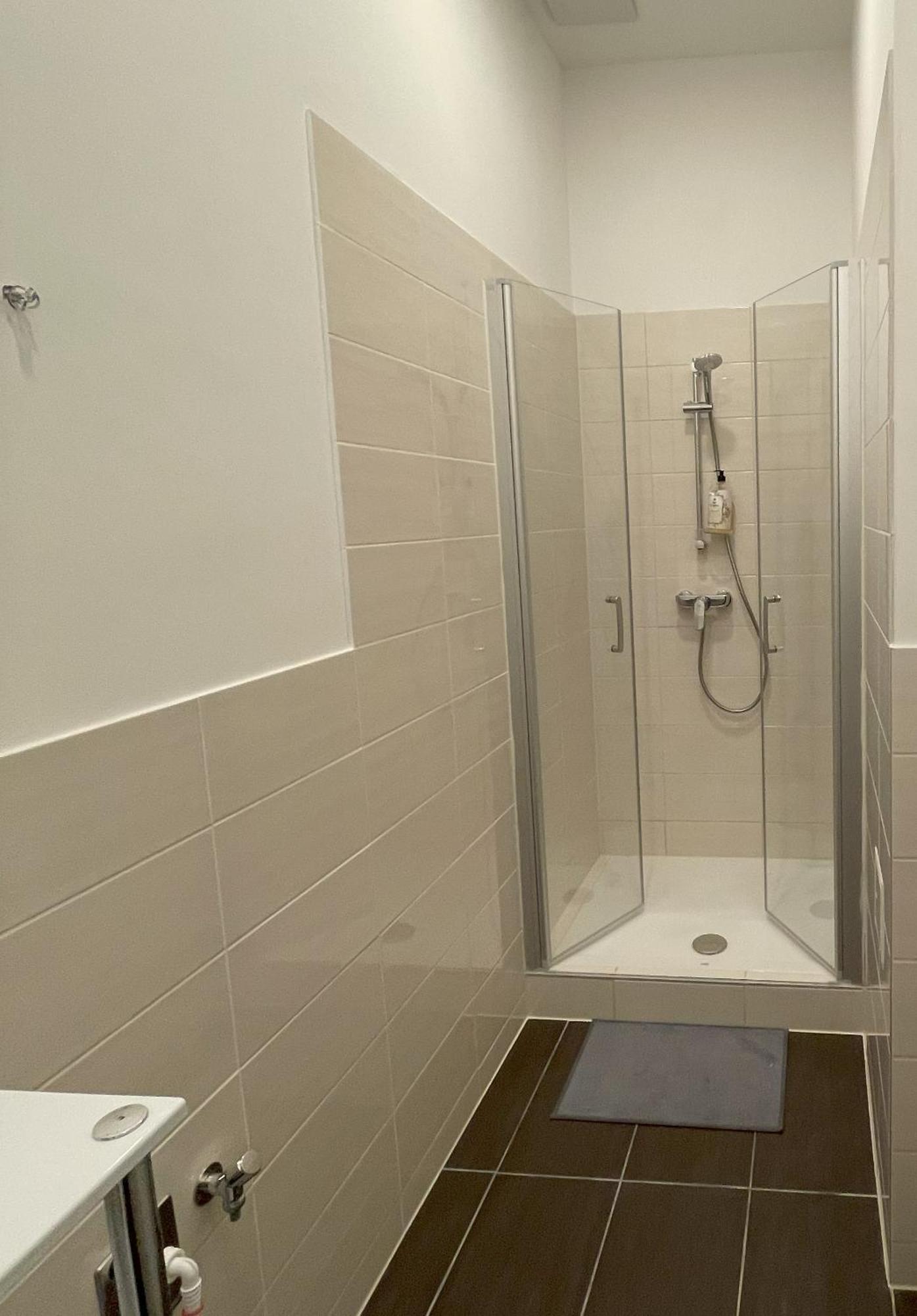 Home Sweet Home - Vienna Central מראה חיצוני תמונה