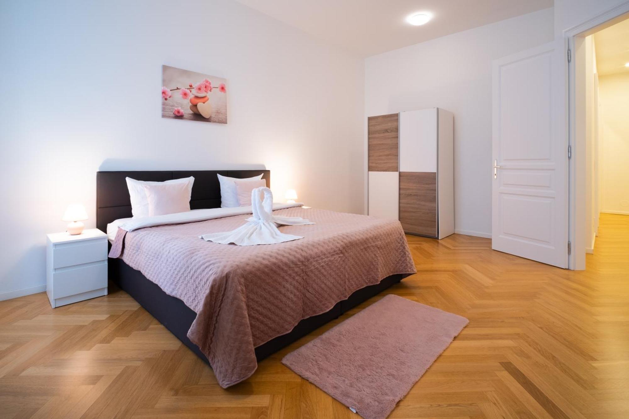 Home Sweet Home - Vienna Central מראה חיצוני תמונה