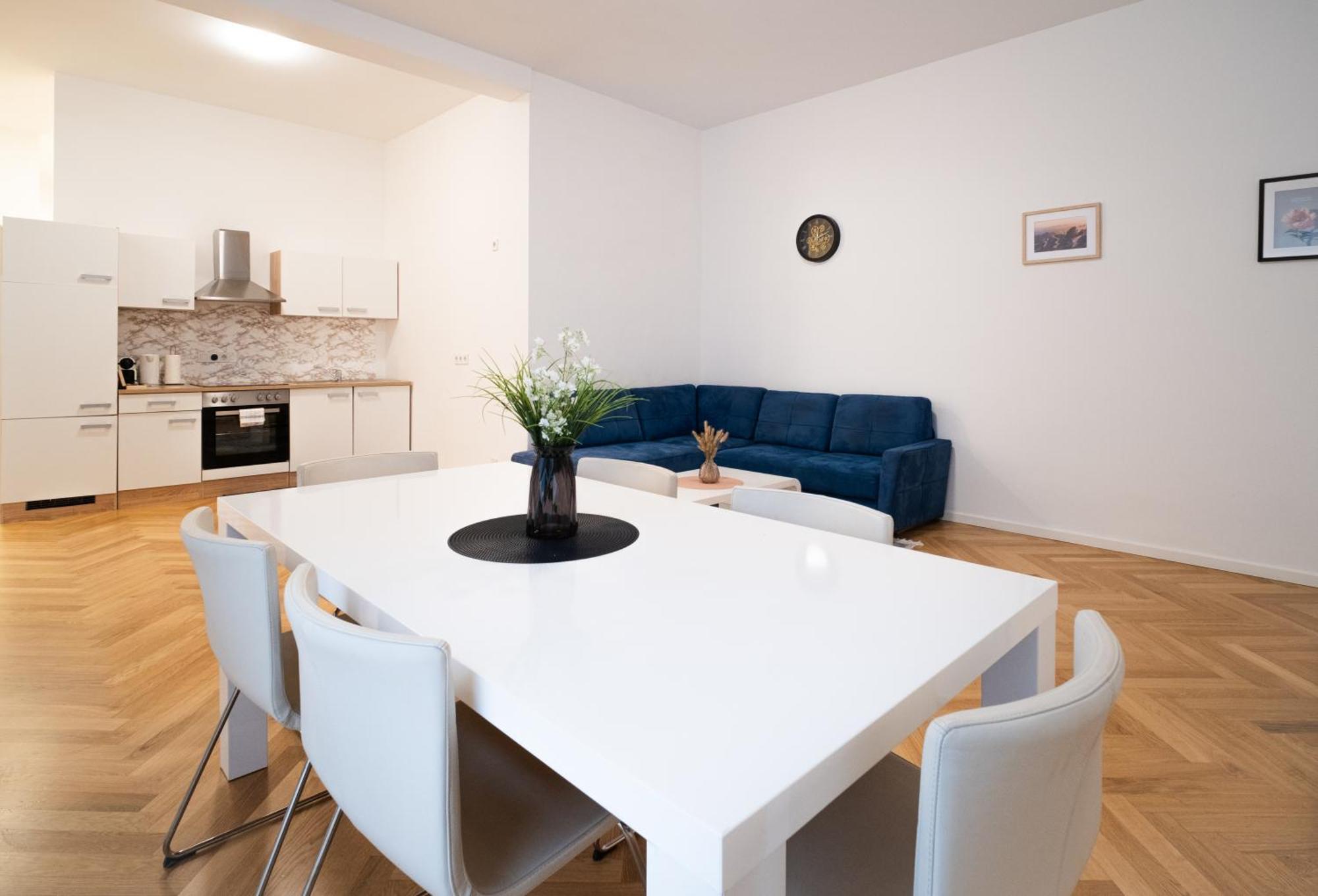 Home Sweet Home - Vienna Central מראה חיצוני תמונה