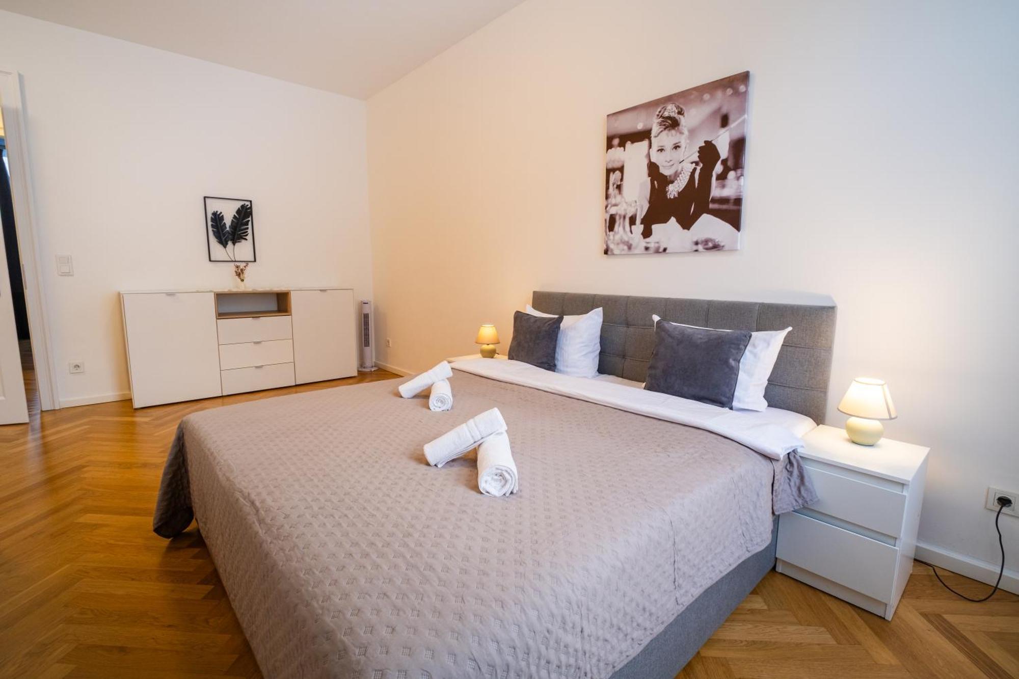 Home Sweet Home - Vienna Central מראה חיצוני תמונה